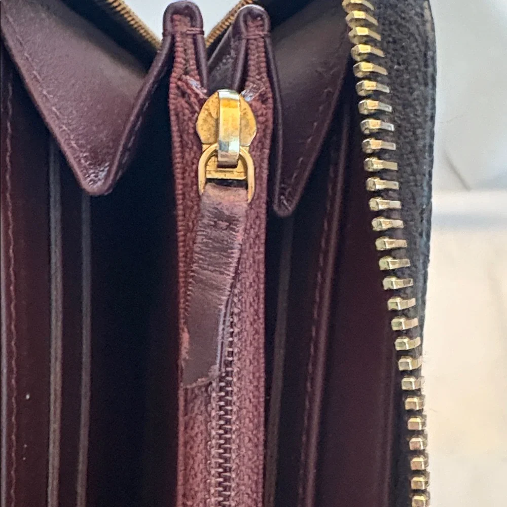 Chanel Black Caviar Leather Zip Wallet with Original COA (EUC) 🖤🖤🖤 - Picture 13 of 16